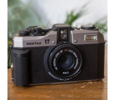 Máy ảnh Phim  Pentax 17 Mới 100% (Chính Hãng) - Giá Tốt - Ưu Đãi Tặng Phim ( Half-Frame)
