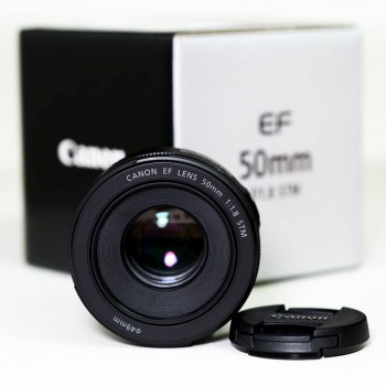Canon EF 50mm f/1.8 STM - Lê B..