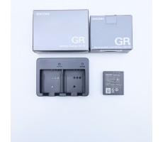 Bộ Sạc Đôi Ricoh BJ-12 và Pin Ricoh DB..
