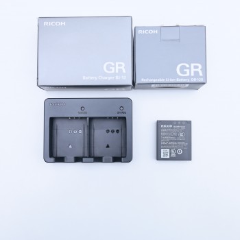 Bộ Sạc Đôi Ricoh BJ-12 và Pin ..